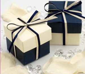 جعبه کادویی روبان دار
